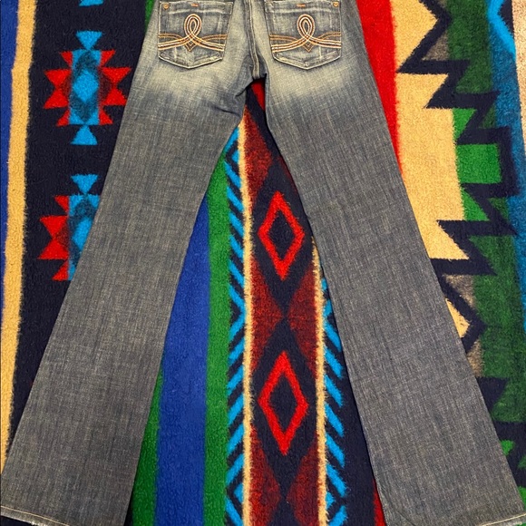 Denim - Women’s/juniors jeans